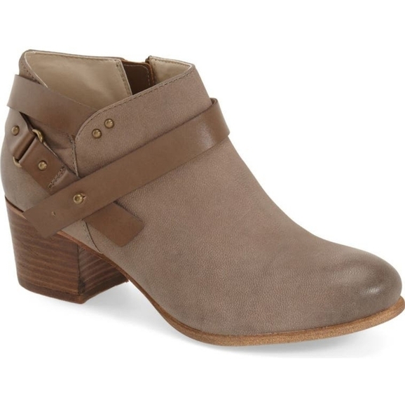 BP Tram Leather Brown Ankle‎ Booties Block Heel Women's Sz 8 Almond Toe Y2K Boho - Picture 1 of 13